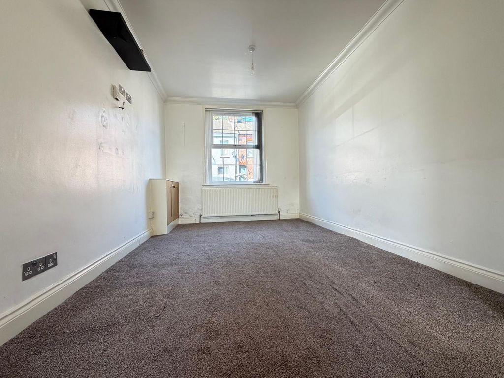 Property photo 3 of 13 Whatsapp Image 2026-07-30 At 12.04.19 Pm (2).Jpeg