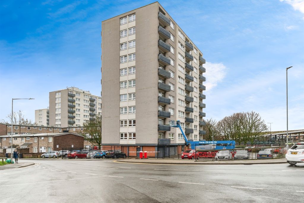 Property photo 1 of 19