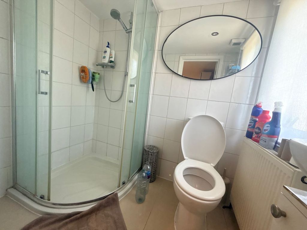 Property photo 3 of 38
