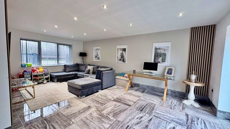 Property photo 3 of 20 Photo 2