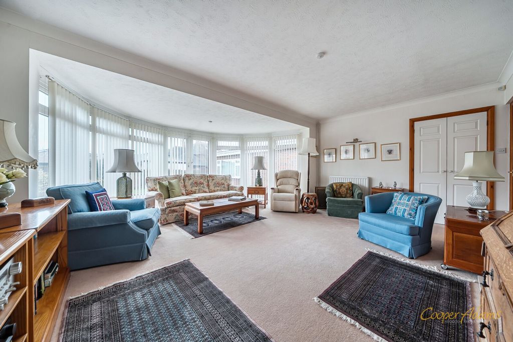 Property photo 2 of 15 Sitting Room