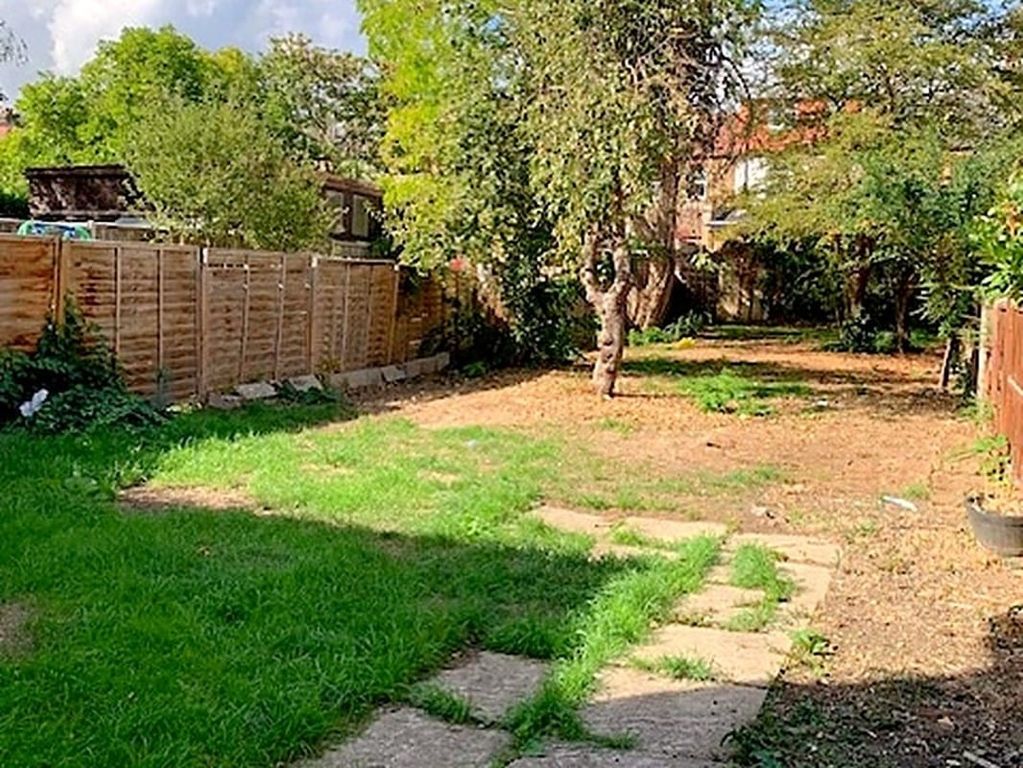 Property photo 2 of 9