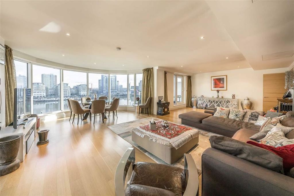 Property photo 3 of 5