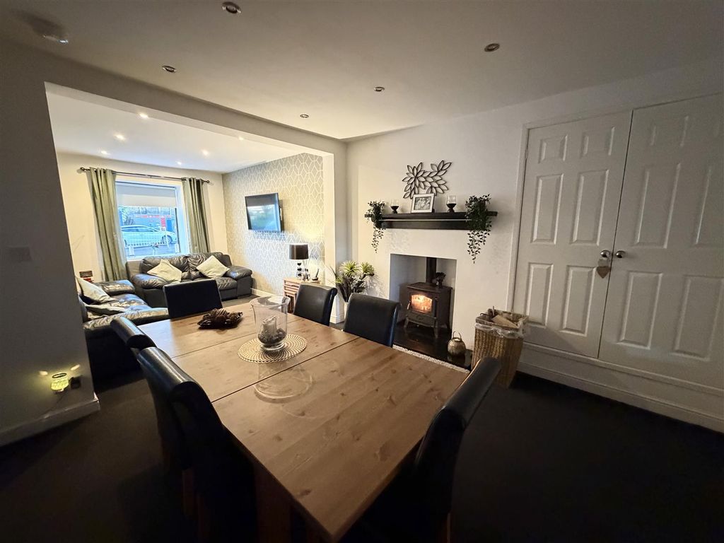 Property photo 2 of 15 Lounge Diner