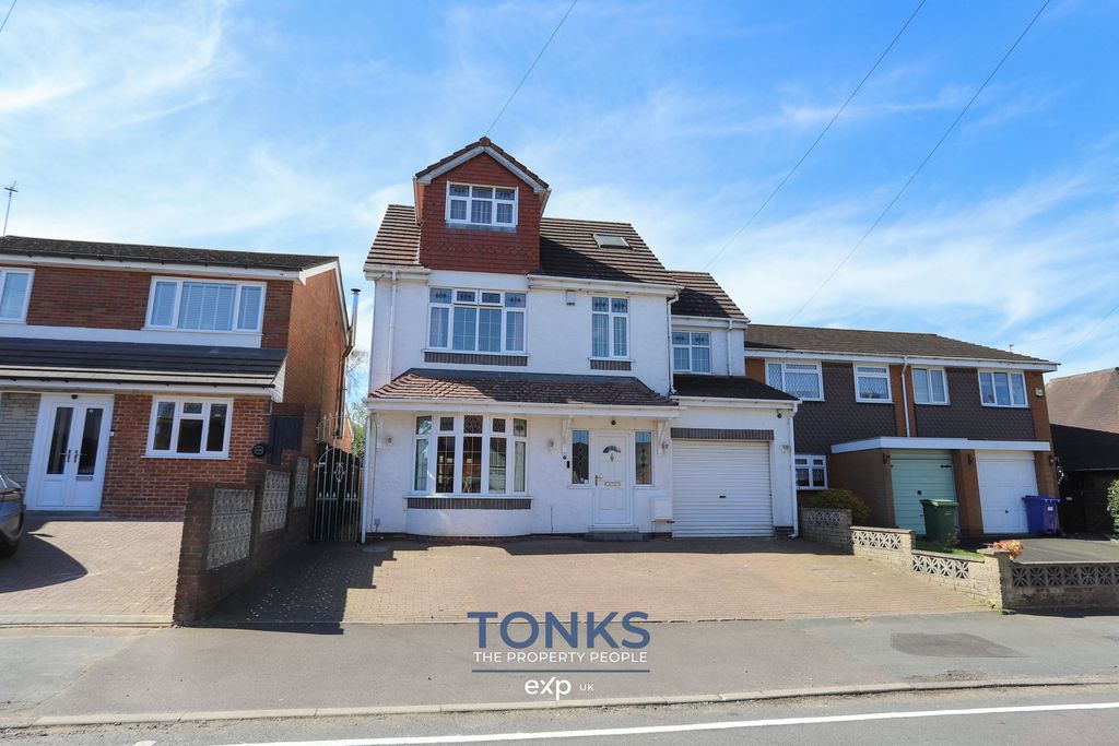 Property photo 1 of 32