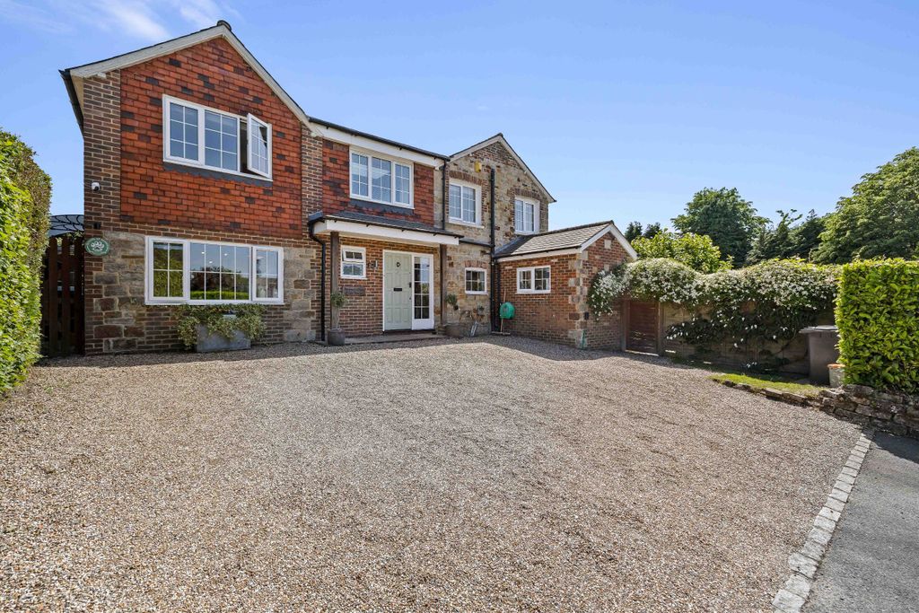 Property photo 1 of 39