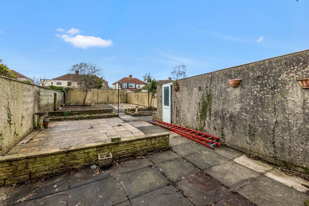 Property photo 2 of 6