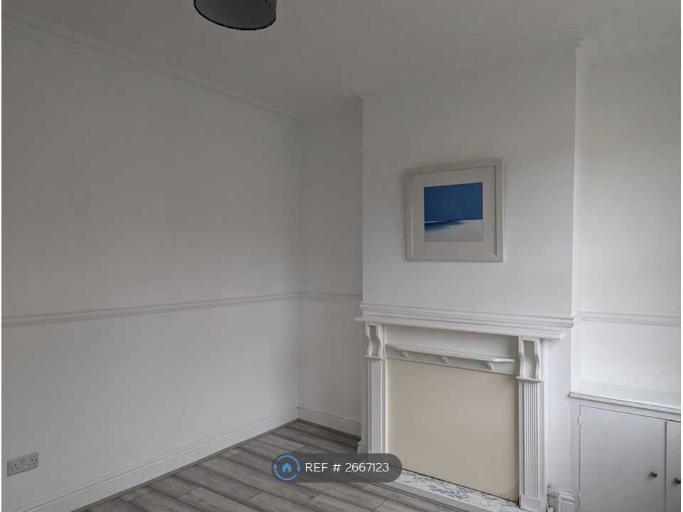 Property photo 3 of 26