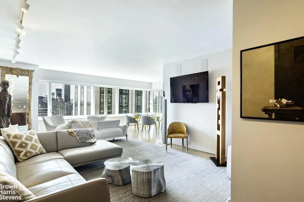 Property photo 3 of 10 <Alttext/>