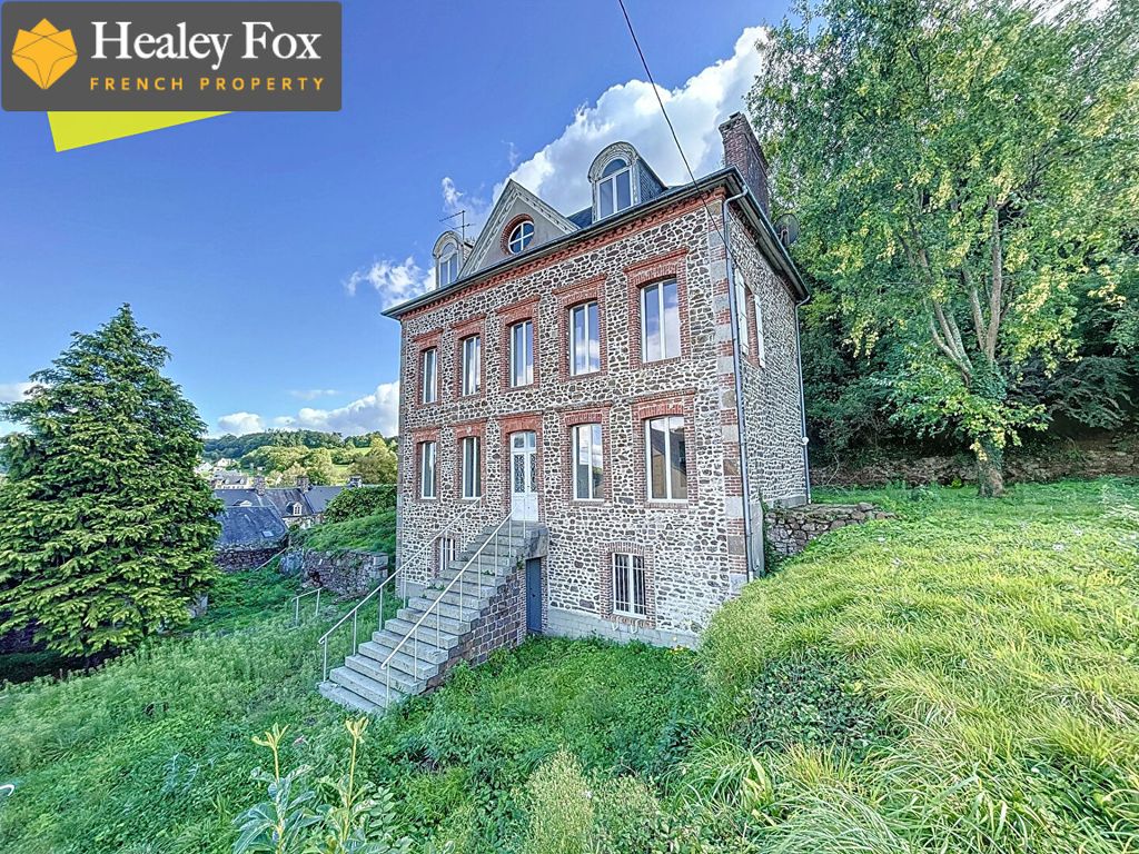 Property photo 1 of 18