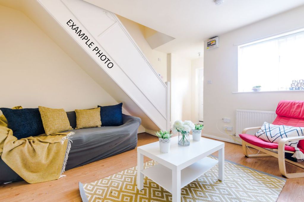 Property photo 1 of 7 Photo 0