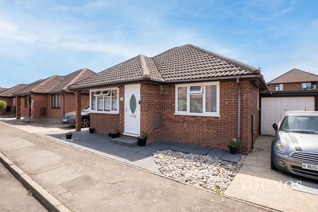 Property photo 1 of 34