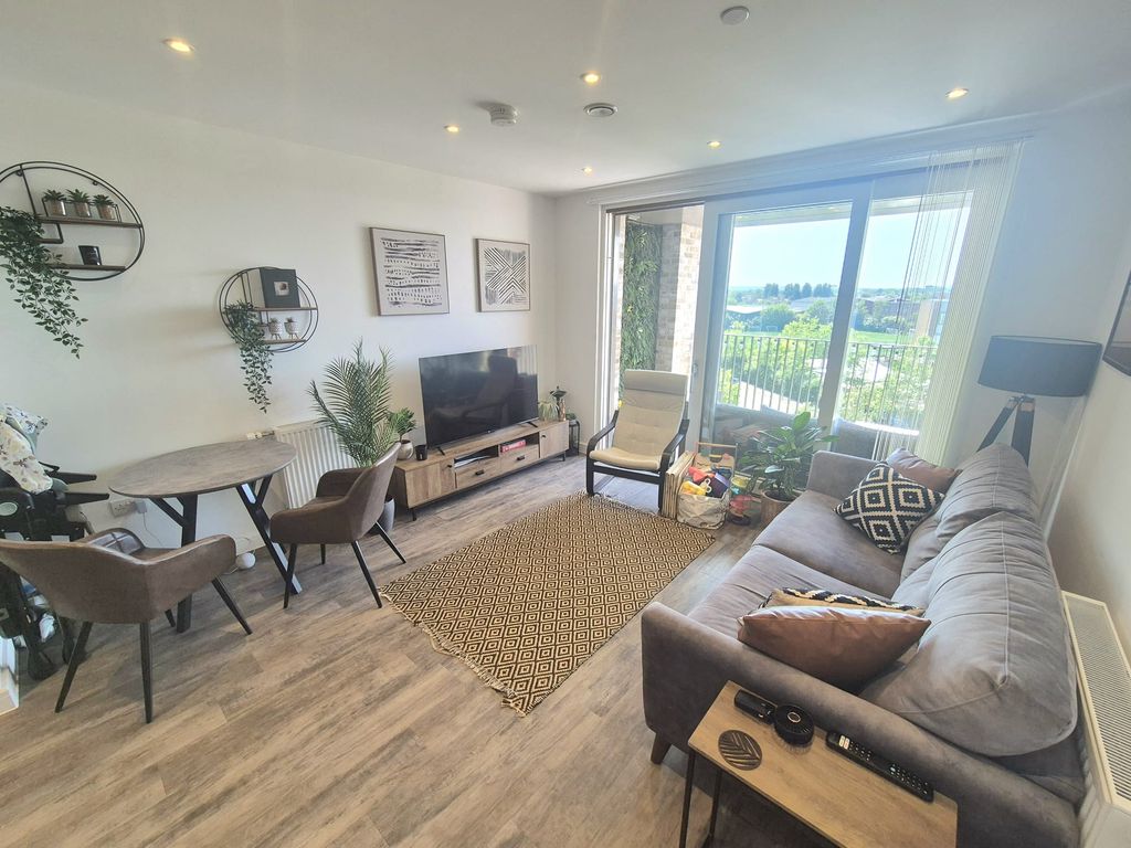 Property photo 2 of 10