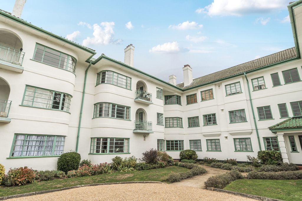 Property photo 3 of 20 1360923-19-68De4c...