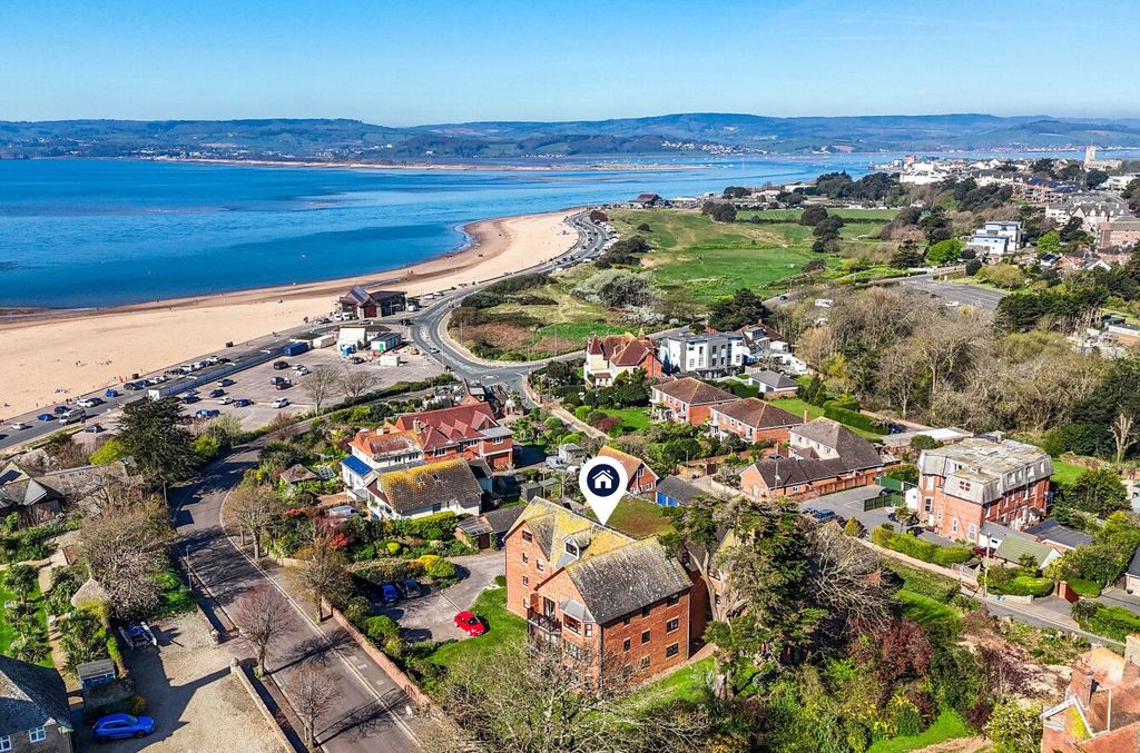 Property photo 2 of 22 Picture No. 02