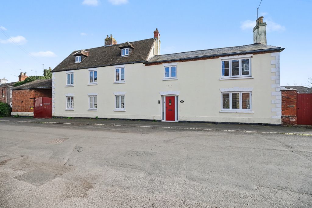 Property photo 1 of 38