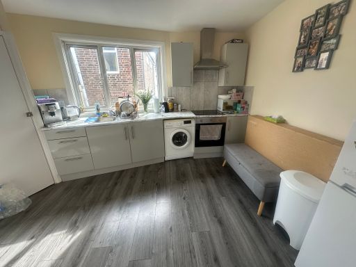 Property photo 3 of 7 Property