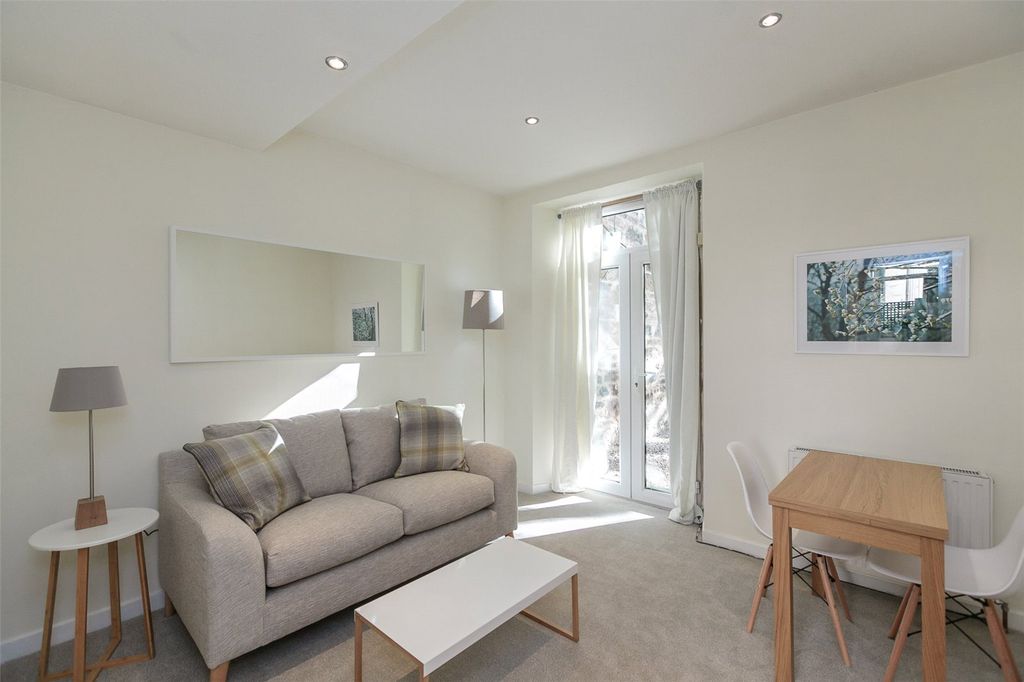 Property photo 2 of 11 Picture No. 11
