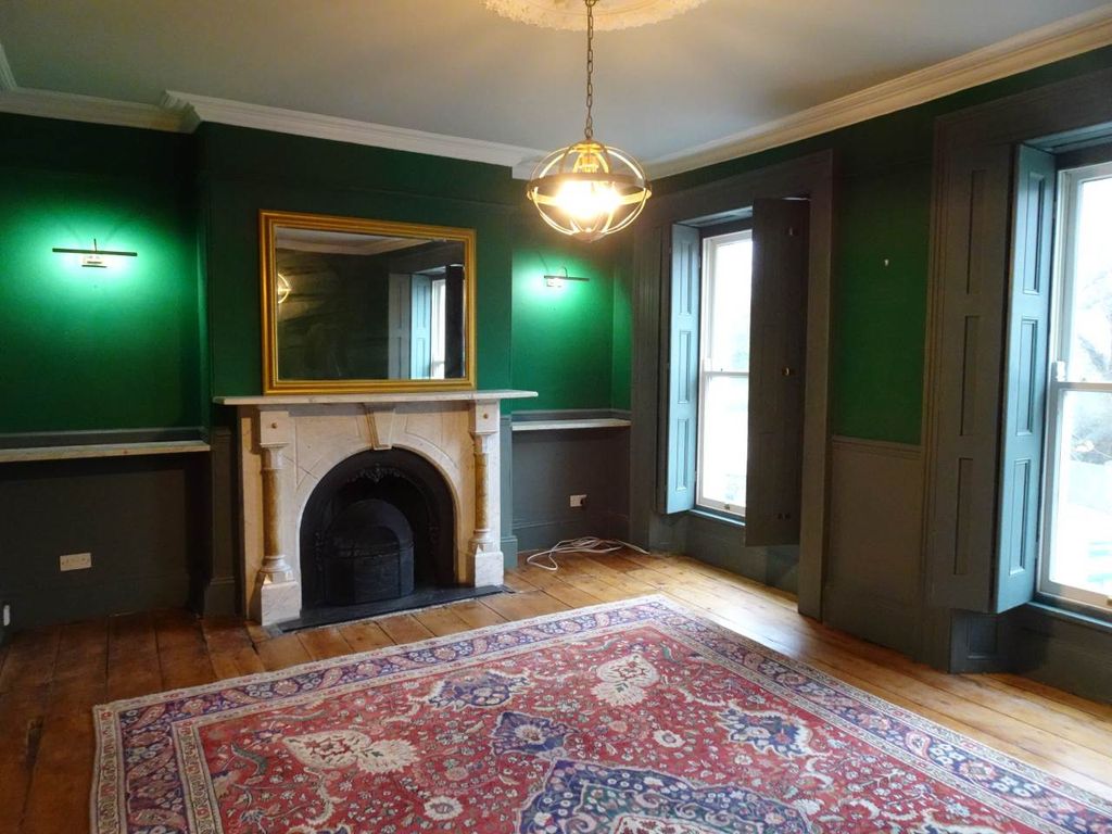 Property photo 3 of 15 124Devonport03