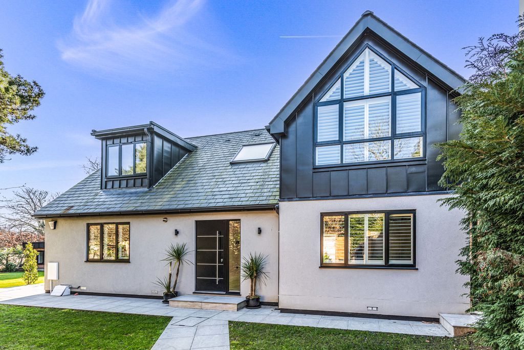 Property photo 1 of 44 Photo 36