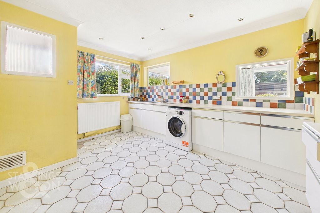 Property photo 3 of 22