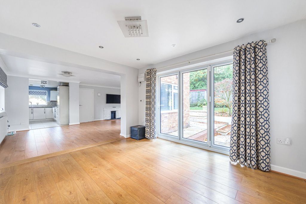 Property photo 3 of 10 Picture No. 04