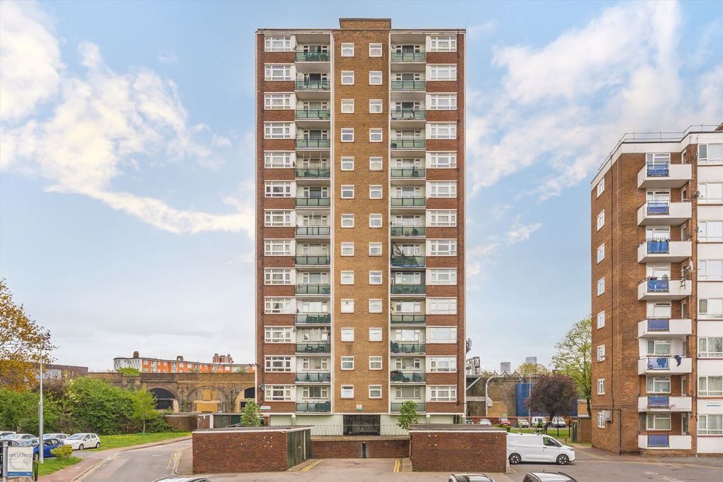 Property photo 1 of 5