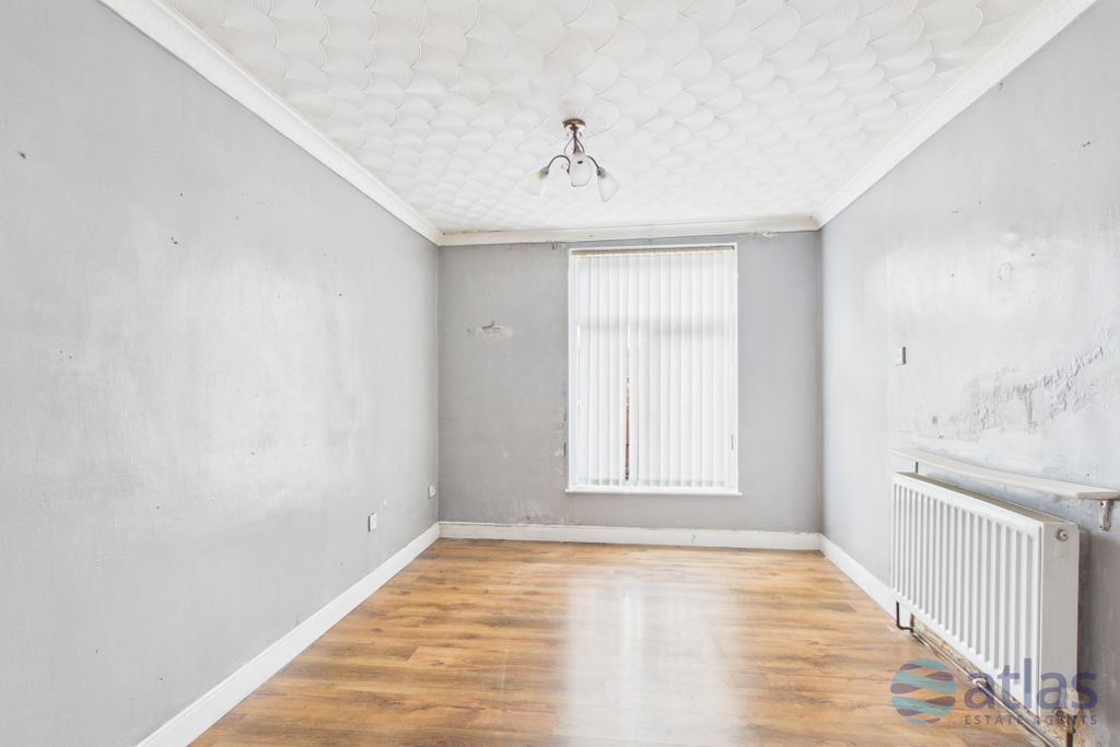 Property photo 3 of 15 Dining Space/Further Reception Room