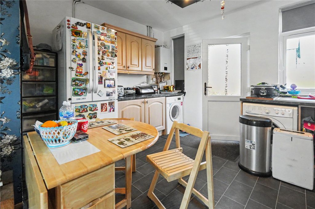 Property photo 3 of 12 Picture No. 04