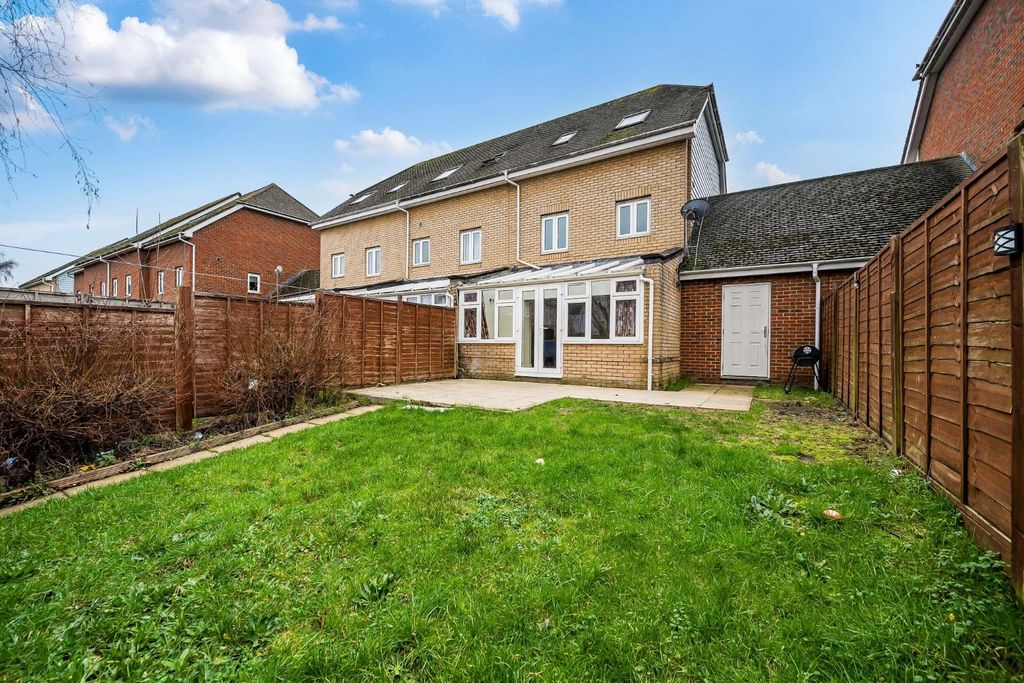 Property photo 3 of 24 1410708-2-6989Dbaaf0E13.Jpg