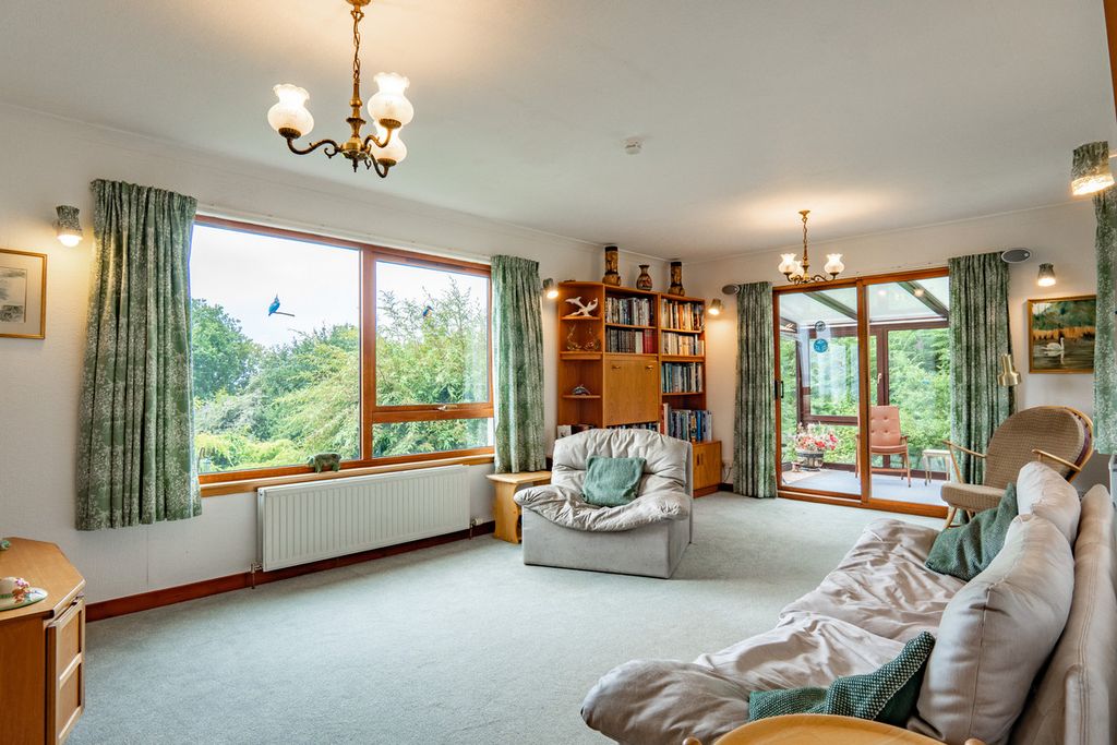 Property photo 2 of 41