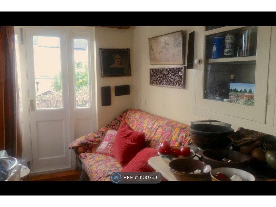 Property photo 3 of 12 Dining Room  Sofa