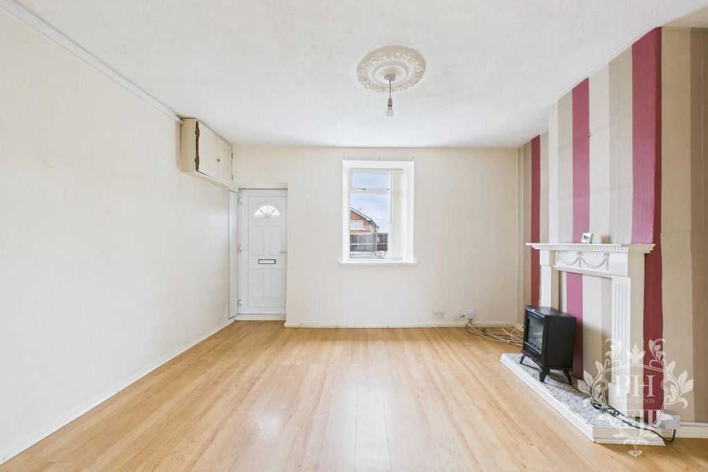 Property photo 2 of 9 Cam02002G0-Pr0233-Still007.Jpg