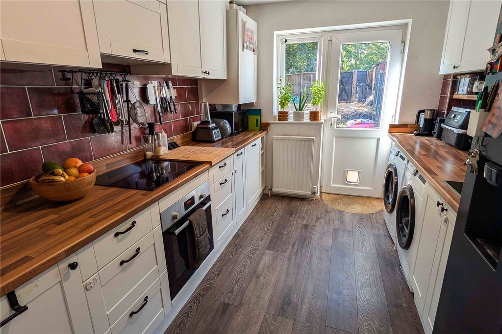 Property photo 3 of 11 Picture No. 09