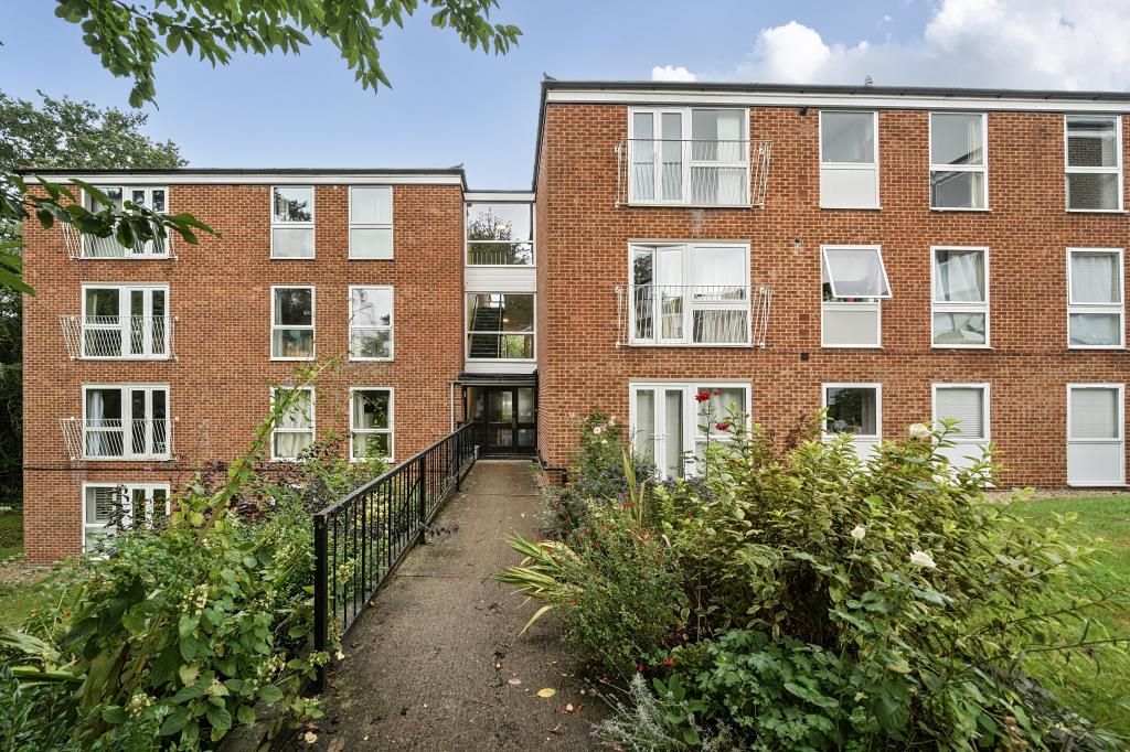 Property photo 1 of 19 External View