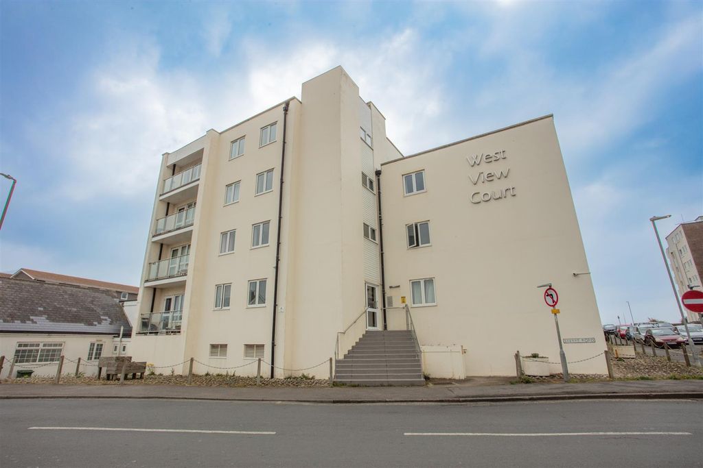 Property photo 1 of 14 14 West View Court-23.Jpg