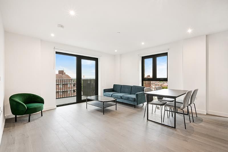 Property photo 1 of 18 Darter House, 33 (9).Jpg