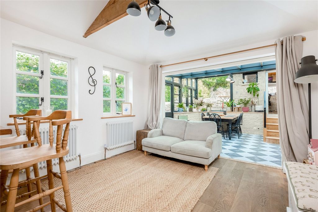 Property photo 2 of 19 Picture No. 07