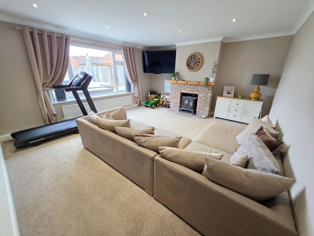Property photo 1 of 38