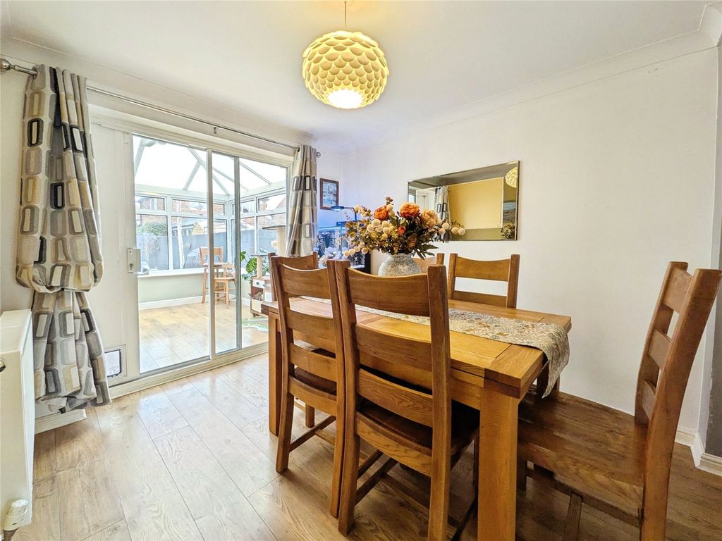 Property photo 3 of 17 Picture No. 31