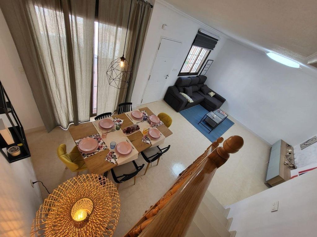 Property photo 3 of 32