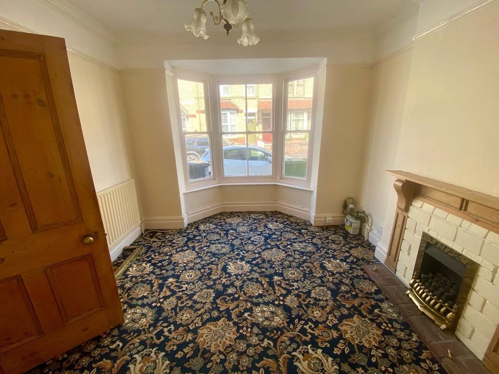 Property photo 3 of 27 Picture No. 31
