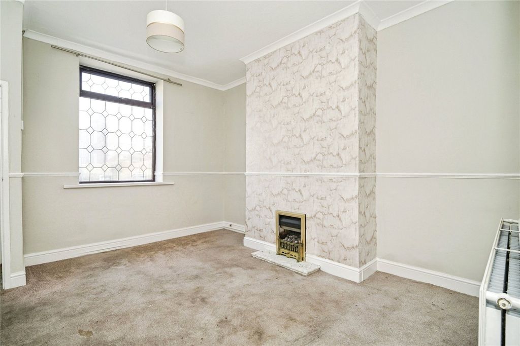Property photo 2 of 12 Picture No. 24