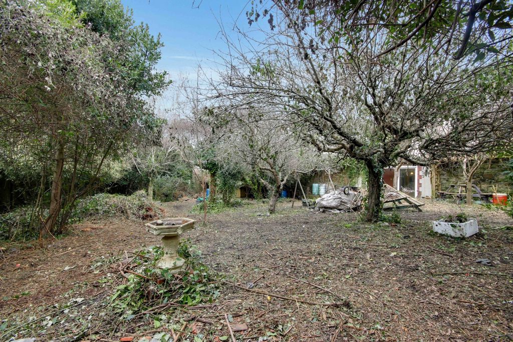 Property photo 2 of 17 Img_0537-Img_0539