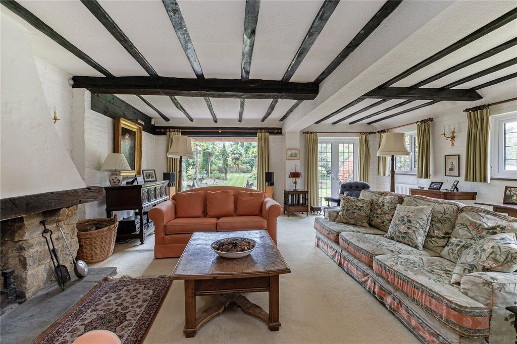 Property photo 3 of 22 Sitting Room