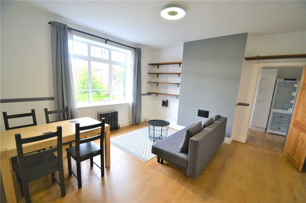 Property photo 3 of 10 Picture No. 02