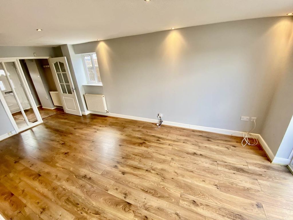 Property photo 3 of 20 Img_3511