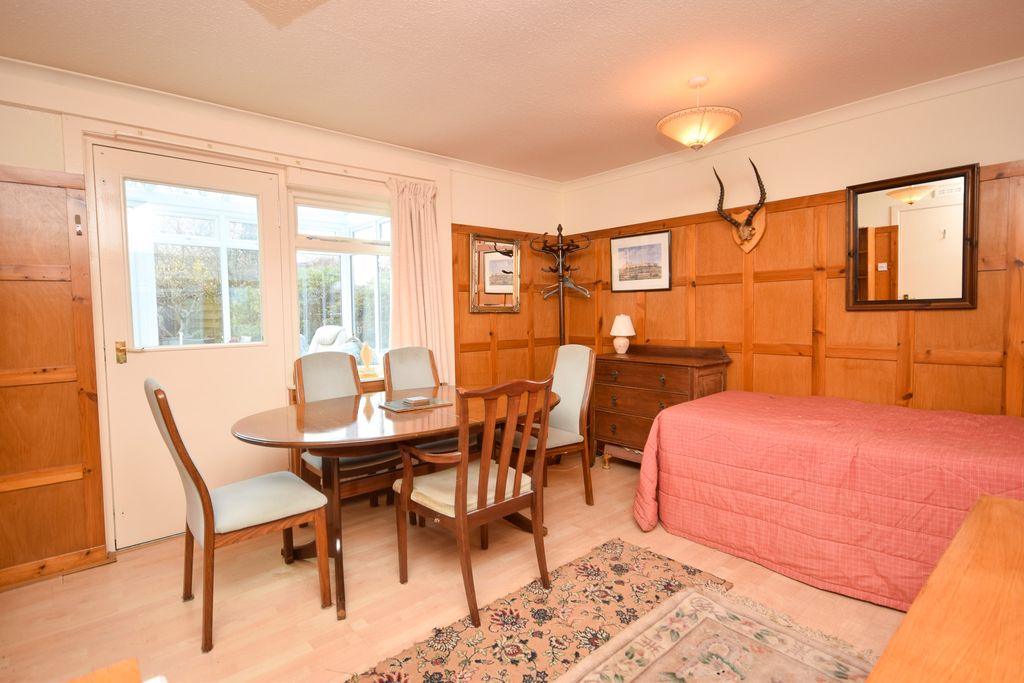 Property photo 3 of 26