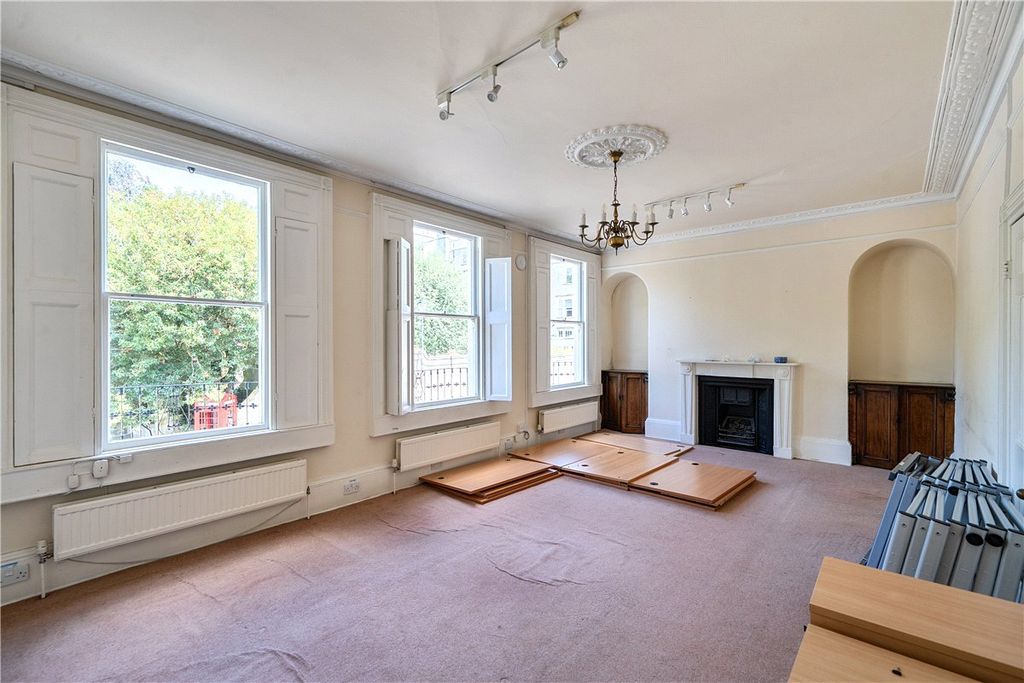Property photo 3 of 12 Picture No. 04