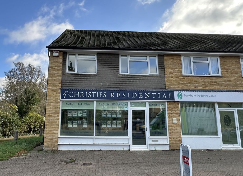 Property photo 3 of 8 Front 1.Jpeg